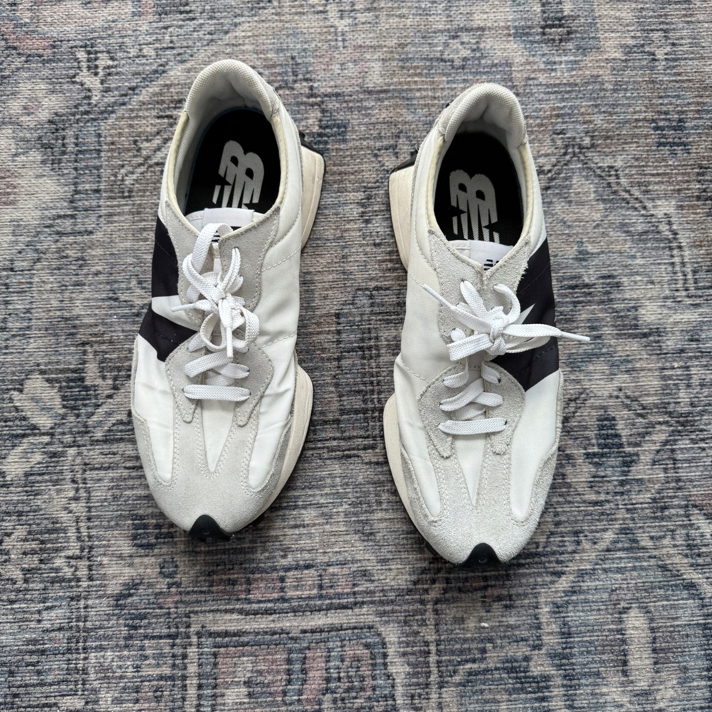 New Balance 327